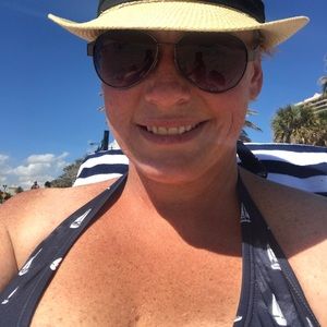 Meet your Posher, Renee